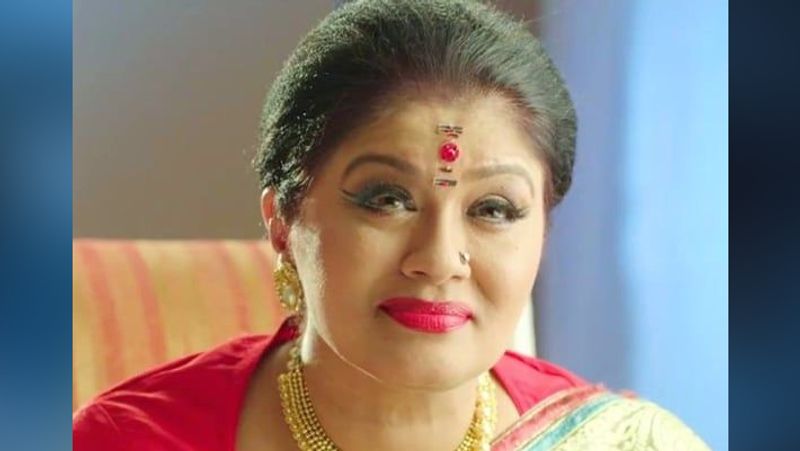 सुधा चंद्रन ने आगे बताया कि वे 7 साल तक बेरोजगार रहीं। उनके पास कोई काम नहीं था। फिर एकता कपूर की वजह से उनकी किस्मत बदल गई। एकता के शो कहीं किसी रोज से सुधा ने छोटे पर्दे पर एंट्री मारी। 