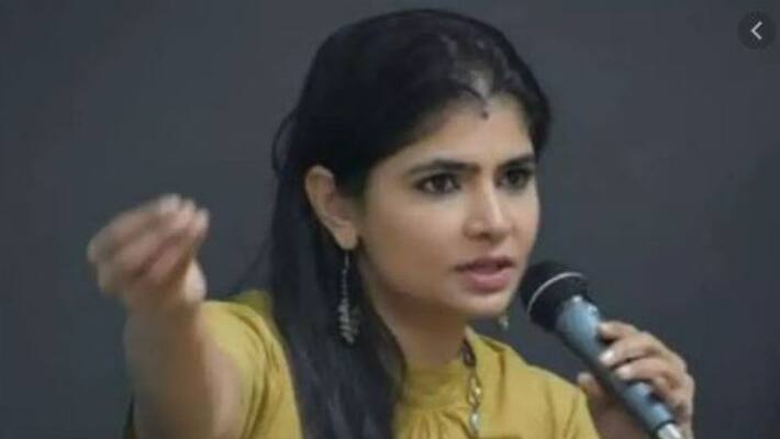 singer chinmayi denies pregnancy rumors arj singer chinmayi denies pregnancy rumors arj