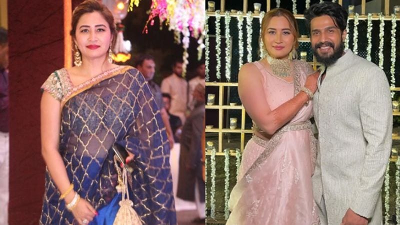 सगाई के दौरान मंगेतर विष्णु विशाल के साथ ज्वाला गुट्टा।
