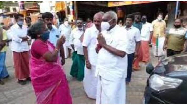 Stalin will be the cm... The old lady kidding Pon.Radhakrishnan in Madurai ..! Stalin will be the cm... The old lady kidding Pon.Radhakrishnan in Madurai ..!