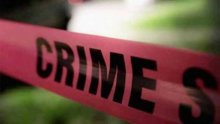 Auto driver unconscious with drunk. Murder gang who broke into the house and murder.. Terrible in Chennai. Auto driver unconscious with drunk. Murder gang who broke into the house and murder.. Terrible in Chennai.