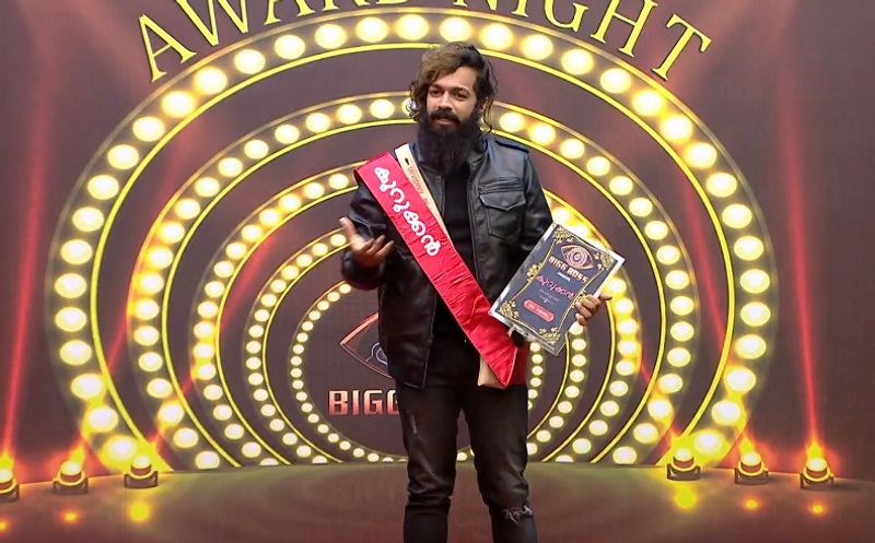 കുറുക്കൻ അവാര്ഡിന് സായ് വിഷ്ണുവുവായിരുന്നു തെരഞ്ഞെടുക്കപ്പെട്ടത്.