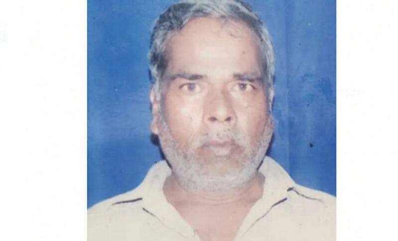 <p>मरीज गोरेलाल कोरी, जिनका विदिशा के अटल बिहारी वाजपेयी मेडिकल कॉलेज में सीरियस हालत में इलाज जारी है।</p>
