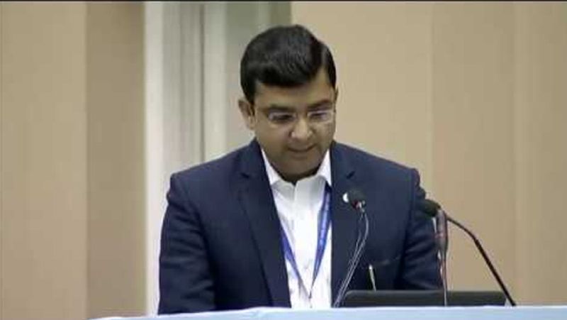 बिहार में बने रोल मॉडल
स्मार्ट क्लास का प्रोजेक्ट बिहार के सरकारी स्कूलों के लिए रोल मॉडल बन गया है। उच्च माध्यमिक विद्यालयों के बाद अब एक साथ 111 से अधिक प्राथमिक व मध्य विद्यालयों में स्मार्ट क्लास के जरिए छात्रों को डिजिटल शिक्षा ( Digital Education) दी जा रही है। 