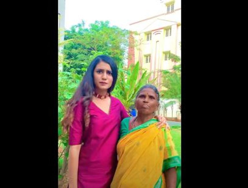 `కన్నుగొట్టుడు కాదు.. మూతి తిప్పుడు` అంటోంది గంగవ్వ. ఆమె `చెక్`, `ఇష్క్` ఫేమ్ ప్రియా ప్రకాష్ వారియర్కి మూతి తిప్పుడు నేర్పించి ఆశ్చర్యానికి గురి చేసింది. ఇప్పుడీ వీడియో సోషల్ మీడియాలో చక్కర్లు కొడుతుంది.