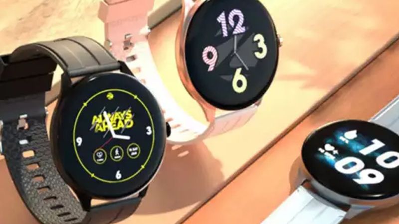 <p>अगर Zebronics Zeb-Fit2220CH स्मार्ट बैंड की कीमत की बात की जाए तो भारत में इसकी 2,999 रुपए कीमत तय की गई है। </p>