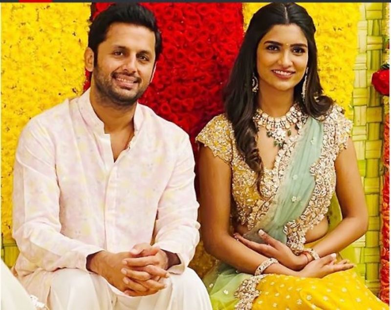 హీరో నితిన్ గత ఏడాది తన ప్రేయసి షాలిని మెడలో మూడుముళ్లు వేశారు. ఓ కామన్ ఫ్రెండ్ ద్వారా పరిచయమైన షాలినితో చాలా కాలంగా ప్రేమలో ఉన్నాడు నితిన్. కోవిడ్ కారణంగా అత్యంత సన్నిహితుల మధ్య వీరి వివాహం జరిగింది.