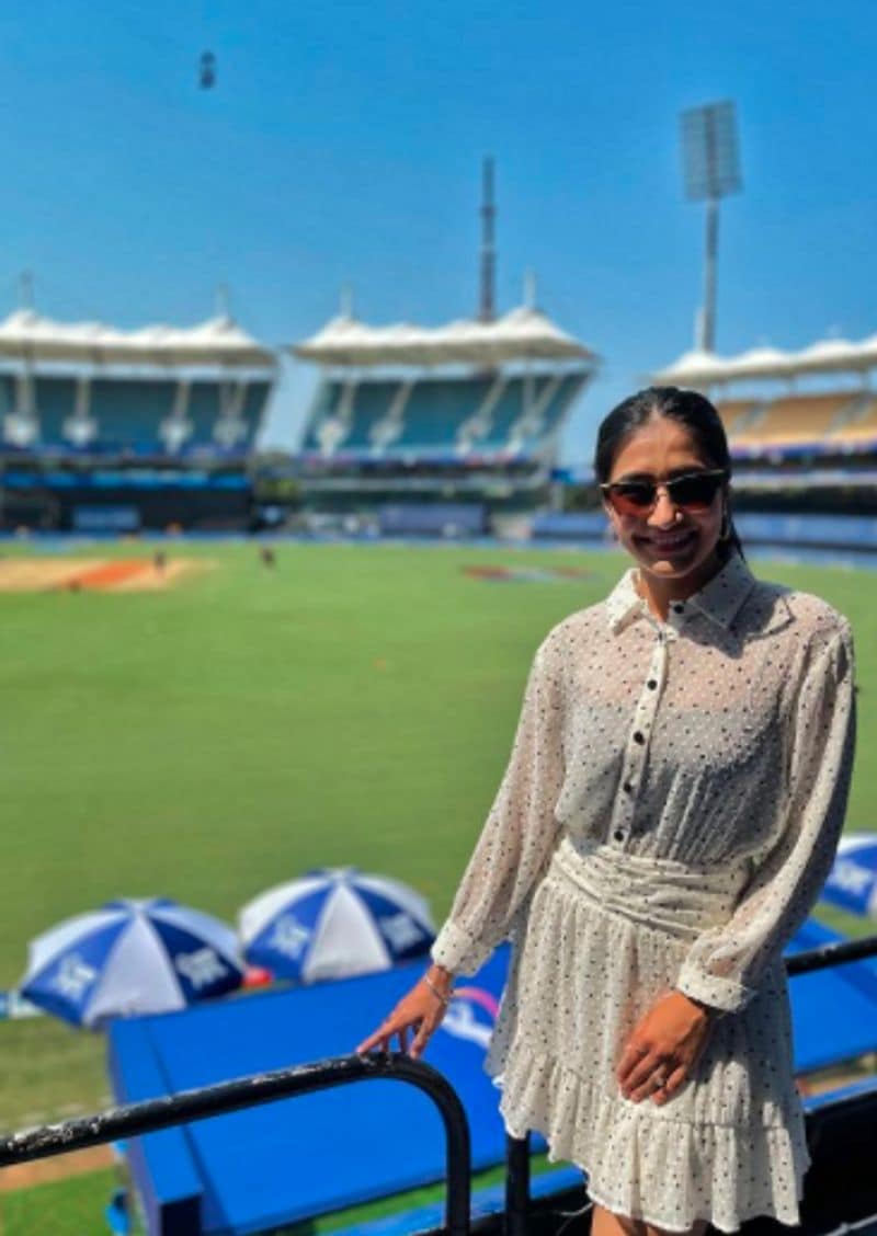 In the click, she is seen donning a cool-white dress and sunglasses.