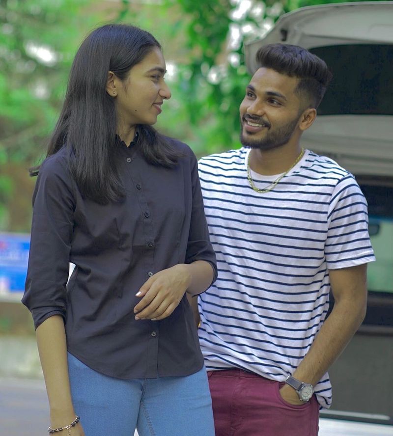 జైలు జీవితం గడుపుతున్న భార్గవ్ బిగ్ బాస్ షోలోకి వస్తున్నాడన్న వార్త సంచలనంగా మారింది. సమాజం నుండి తీవ్ర వ్యతిరేకత ఎదుర్కొన్న భార్గవ్ లాంటి వ్యక్తిని షోలోకి తీసుకుంటే, బిగ్ బాస్ షో పై పూర్తి వ్యతిరేకత వ్యక్తం అయ్యే అవకాశం కలదు.