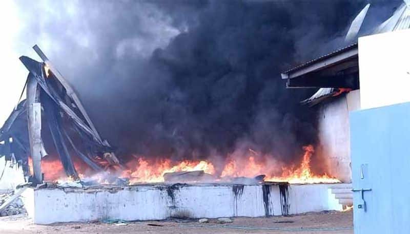 fire breaks out chairs factory at mallapur in Medchal district lns