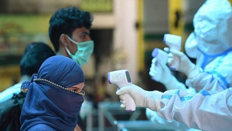 এই প্রথম কলকাতার কোনও বেসরকারি শিক্ষা প্রতিষ্ঠান কোভিড কেয়ার সেন্টারে পরিণত হল। এই মানবিক উদ্যোগ নিয়েছে মধ্য কলকাতার পার্ক সার্কাসের অভিজাত ডন বসকো স্কুল।