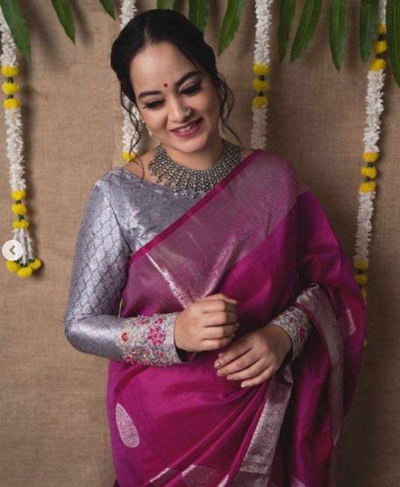 <p>கண்ணே பட்டுடும்... வேற லெவல் அழகு </p>