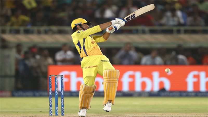 खास है धोनी के लिए 19 अप्रैल
19 अप्रैल धोनी के लिए बहुत खास तारीख है। साल 2008 में इसी तारीख को उन्होंने आईपीएल में सीएसके लिए पहला मैच खेला था और इसी तारीख को उन्होंने 13 साल बाद चेन्नई के कप्तान के रूप में 200वां मैच खेला। हालांकि, धोनी सीएसके के लिए 201 मैच खेल चुके हैं, लेकिन 1 मैच में उन्होंने कप्तानी नहीं की थी। 2012 में एक बार धोनी की जगह सुरेश रैना ने टीम की लीडरशिप की थी।