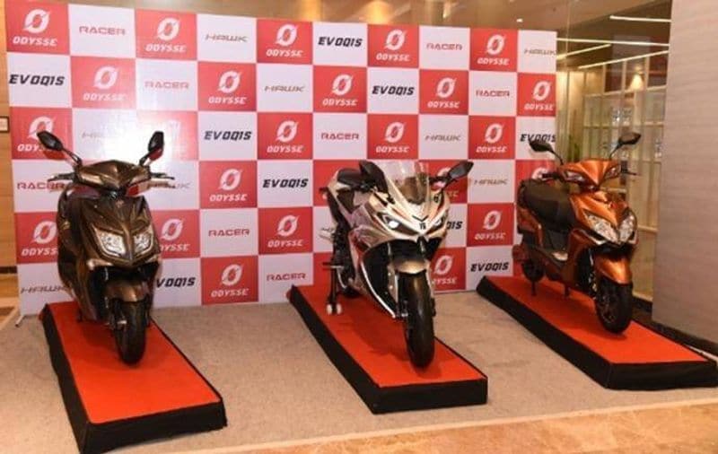 Startup Company Pure EV Launched Cheap Electric Scooter Etrance Neo Electric Scooter Bounce Corbett EV Ather 450X odysse Hawk Plus Auto news rps