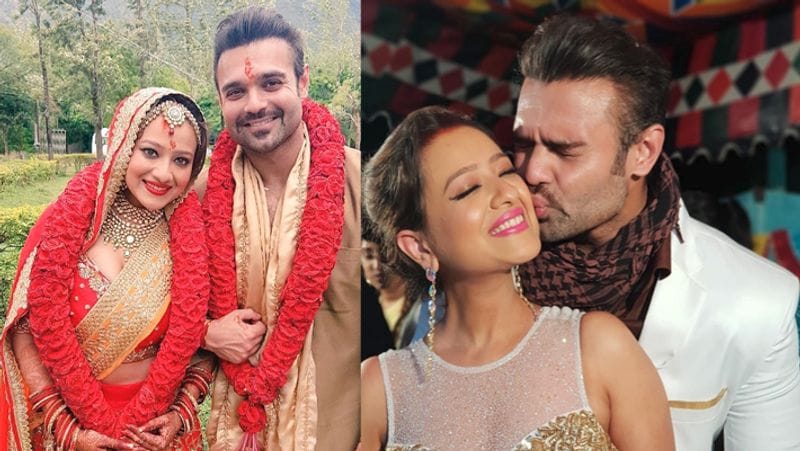 <p>मदालसा की शादी जुलाई, 2018 में मिथुन चक्रवर्ती के बड़े बेटे महाअक्षय (मिमोह) चक्रवर्ती के साथ हुई है। बेटी मदालसा की शादी पर मां शीला शर्मा ने कहा था- मिथुन की फैमिली संस्कारी है और हमारे मन में बेटी की शादी को लेकर कोई शंका नहीं थी।</p>