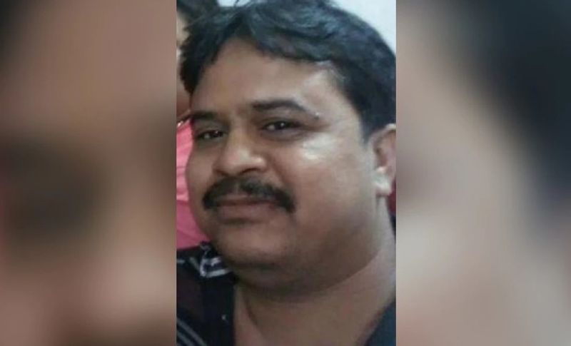 मनोज को क्या पता था कि वह अपने पिता और मां की जिंदगी बचाने के लिए विदेश से भारत आ रहा है। लेकिन उसको क्या पता था कि वह भी अपने पिता के साथ दुनिया को छोड़कर यूं चला जाएगा। बेबसी ऐसी कि वह अंतिम समय पत्नी और बेटे के साथ वक्त तक नहीं बिता पाया।