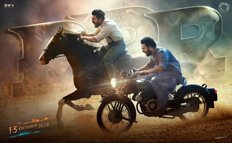 ఇదే బాటలో రాజమౌళి, ఎన్టీఆర్, రామ్చరణ్ కాంబినేషన్లో వస్తోన్న `ఆర్ఆర్ఆర్` కూడా ఉంది. ఈ సినిమాని అనాధికారికంగా చాలా రోజులుగానే షూటింగ్ని ఆపేవారు. ఈ సినిమా కూడా దాదాపు పూర్తి కావచ్చింది. క్లైమాక్స్ లో కొంత భాగం, ఓ సాంగ్, ప్యాచ్ వర్క్ పెండింగ్ ఉందని తెలుస్తుంది. అయితే అలియాభట్ కి కరోనా సోకడంతో షూటింగ్ని పక్కన పెట్టేసి పోస్ట్ ప్రొడక్షన్ పనులు కంప్లీట్ చేసే పనిలో ఉన్నారు.