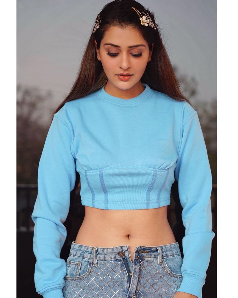 సీరియల్ నటిగా కెరీర్ ప్రారంభించిన పాయల్, స్వశక్తితో వెండితెర హీరోయిన్ గా ఎదిగారు. తెలుగులో ఆర్ ఎక్స్ 100మూవీతో ఆమె ఎంట్రీ ఇచ్చారు. ఇక ఆ సినిమా సంచలన విజయం సాధించడంతో పాయల్ ఫేట్ మారిపోతుందని అందరూ అనుకున్నారు.