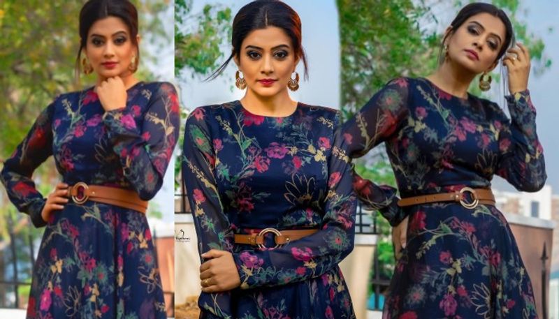 ప్రియమణి లేటెస్ట్ గ్లామర్ ఫోటోలు.