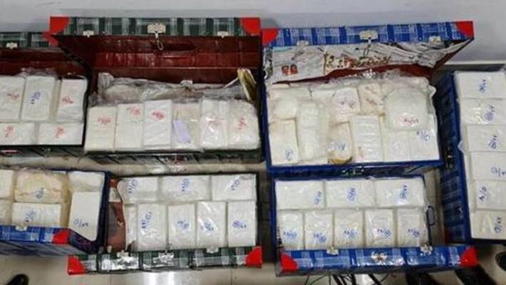 Cocaine Worth 25 Crore Seized At Mumbai Airport, 2 Arrested