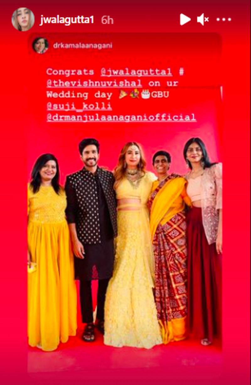 Gutta poses with her close ones during the Sangeet ceremony.