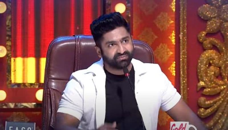 రాకేష్ మాస్టర్ శిష్యుడిగా ఎంట్రీ ఇచ్చి ‘ఢీ 2’ షోలో పార్టిసిపేట్ చేసిన శేఖర్ మాస్టర్, ‘ఢీ5 జోడీ స్పెషల్’లోనూ పాల్గొన్నాడు. ఆ తర్వాత ‘ఢీ 7’ నుంచి ఇప్పుడు నడుస్తున్న ‘ఢీ 13’ సీజన్కి జడ్జిగా వ్యవహారిస్తున్నాడు...