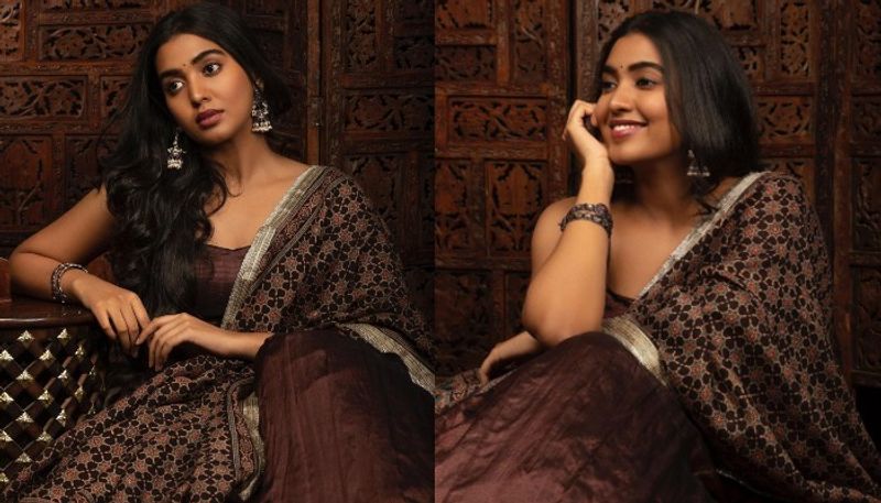 శివాత్మిక ఈ సందర్భంగా తన సంతోషాన్ని పంచుకుంది. బర్త్ డే సందర్భంగా ఆమె అభిమానులు, నెటిజన్లు విషెస్ తెలియజేస్తున్నారు.