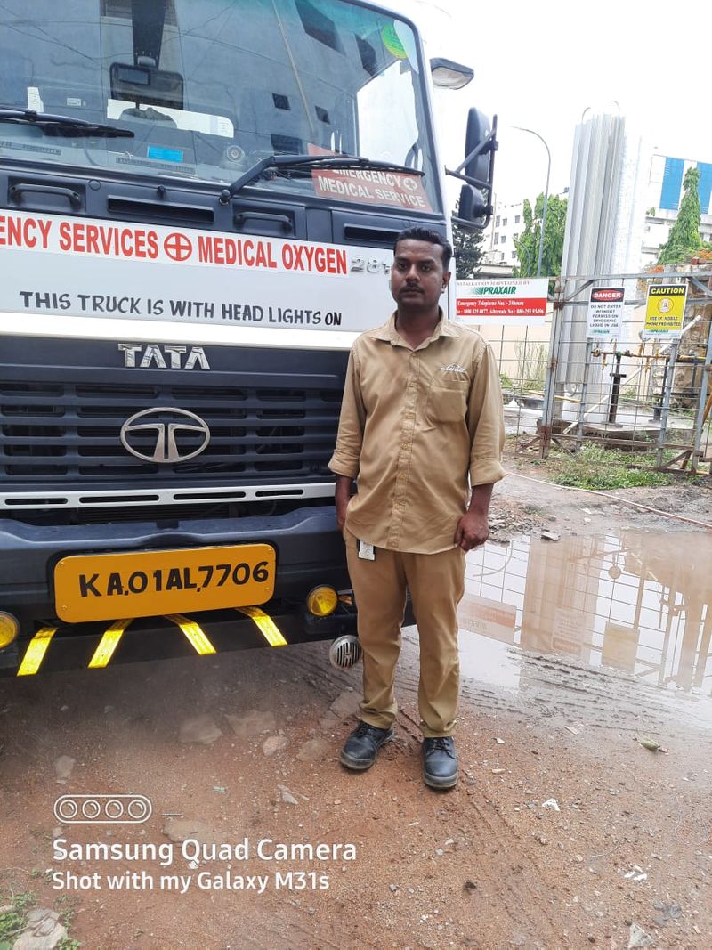 ಸರ್ಕಾರ ಸಹ ಆಕ್ಸಿಜನ್ ಪೂರೈಕೆ ಮಾಡುವ ವಾಹನಗಳನ್ನು ಆಂಬುಲೆನ್ಸ್ ಎಂದು ಪರಿಗಣಿಸಿ ಎಂದು ತಿಳಿಸಿತ್ತು.