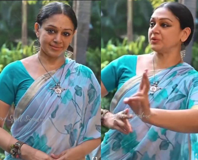 పెళ్లి చేసుకోకపోయినా ఓ పాపను దత్తత తీసుకుంది శోభన. 2001లో ఆమె ఆడపిల్లను దత్తత తీసుకోవడంతో పాటు ఆమెకు అనంత నారాయణి అని పేరు పెట్టారు.