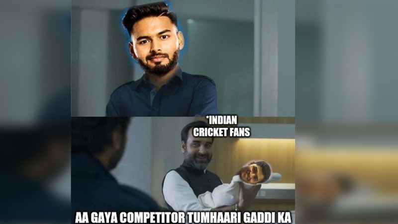 इस तरह की मीम्स हो रहे वायरल
एक यूजर ने ऋषभ पंत की ये फोटो शेयर कर मीम शेयर किया और लिखा कि 'आ गया कॉम्पटीटर तुम्हारी गद्दी का।' 