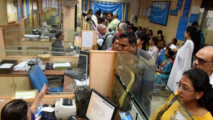 Corona second wave Bank branches to reduce business hours, offer basic services Corona second wave Bank branches to reduce business hours, offer basic services