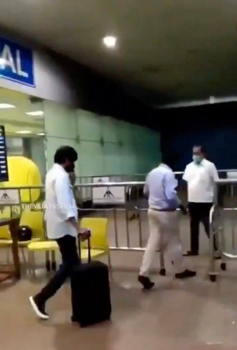 Thalapathy Vijay Return from Georgia to  chennai airport video going viral