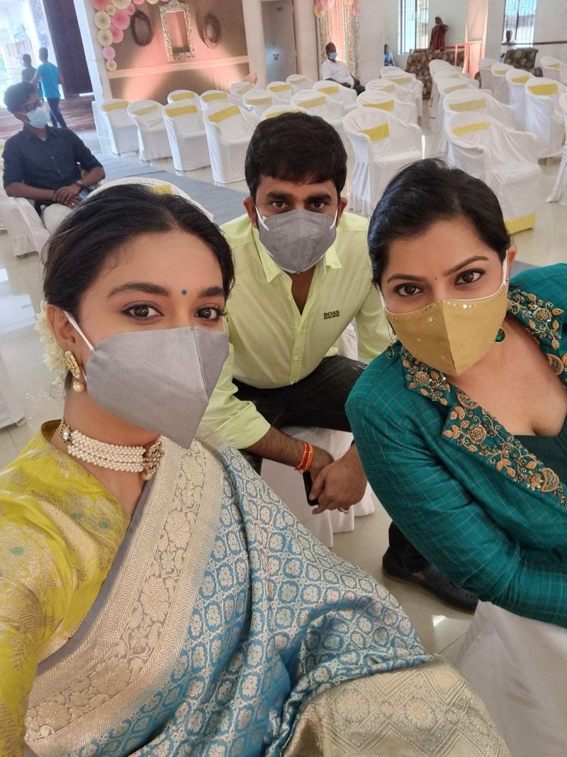 ఈ వేడుకలో స్టార్ హీరోయిన్ కీర్తిసురేష్, నటి వరలక్ష్మీ శరత్ కుమార్, అలాగే దర్శకుడు గోపీచంద్ మలినేని పాల్గొన్నారు.