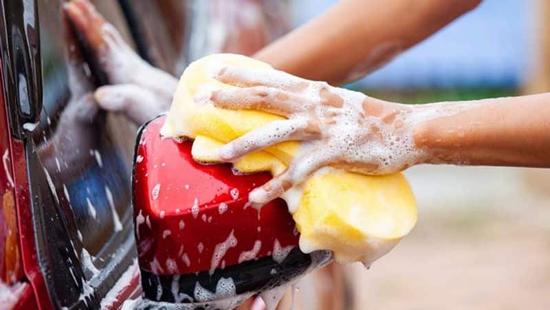 Do not spend in washing the car just keep these things in mind in washing the vehicle your car will shine Tips to Clean Car auto news rps