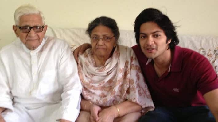 bollywood actors and tv stars daily news gossip and update read full detail KPJ bollywood actors and tv stars daily news gossip and update read full detail KPJ