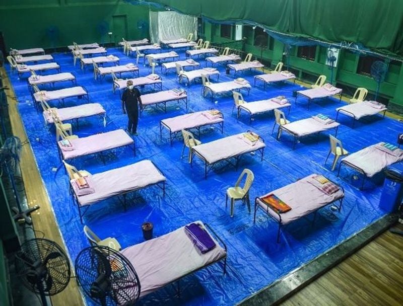 राज्य में अब तक 43 लाख 43 हजार 727 कोरोना मरीज हैं और 65,284 की मौत हो चुकी है।