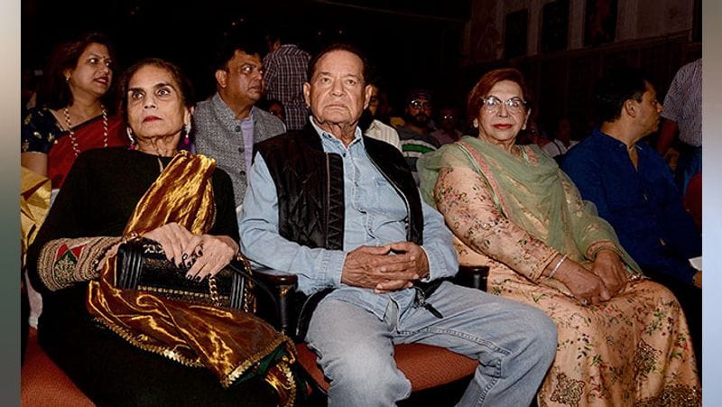 बर्मा की रहने वालीं हेलन के पिता का सेकेंड वर्ल्ड वॉर के समय निधन हो गया, जिसके बाद उन्हें देश छोड़ना पड़ा। कठिनाइयों का सामना करते हुए उनका परिवार पहले असम पहुंचा और फिर कोलकाता। लेकिन इस सफर में उन्होने अपने भाई को खो दिया। हेलन की मां तब नर्स का काम करती थीं और उनकी कमाई से घर का खर्च नहीं चल पाता था, ऐसे में हेलन ने अपनी पढ़ाई बीच में ही छोड़ दी और मां का सहारा बनने के लिए काम तलाशने लगी।