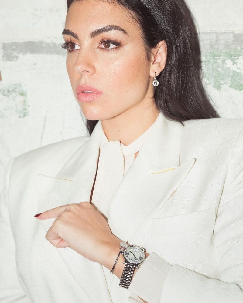 Earlier, Georgina had shared a stylish white look from one of her modelling shoots.