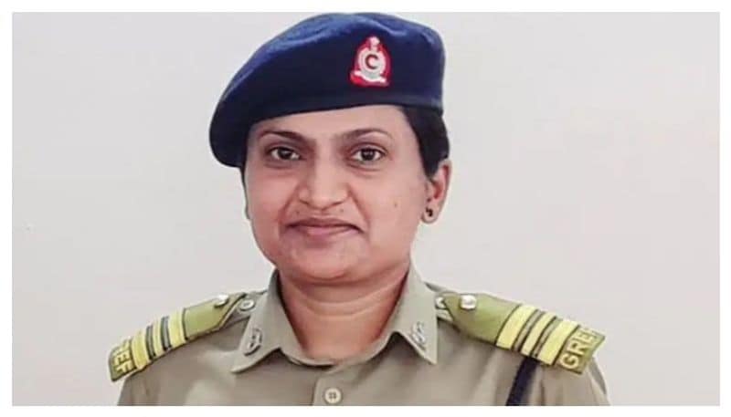 Vaishali S Hiwase has become the first lady officer to take over as officer commanding of a Road Construction Company that is responsible to provide connectivity of an India-China border road