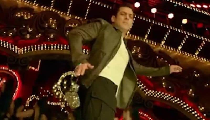Himesh Reshammiya has composed the song's music, and Shabbir Ahmed is the lyricist. Kamaal Khan and Payal Dev have vocalised the song, and Shabina Khan has choreographed it.