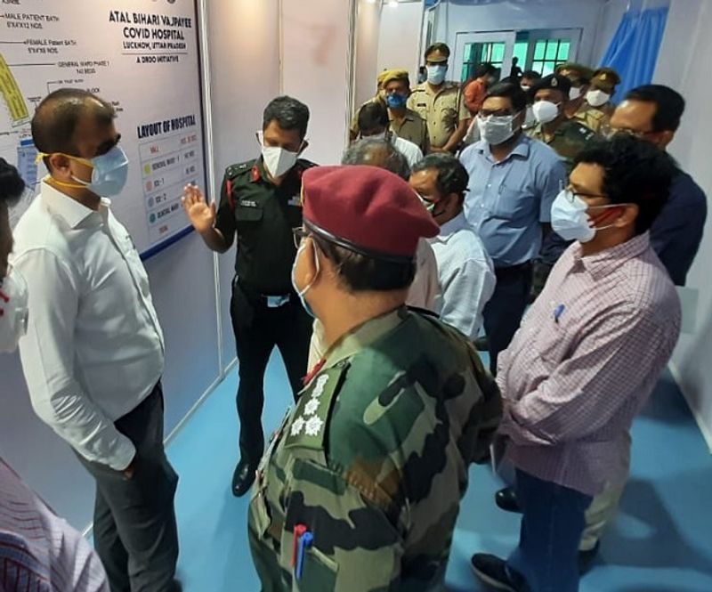 अवध शिल्प ग्राम में डीआरडीओ के इस अस्पताल में आइसीयू का ट्रायल शुरू हो गया है। इसके संचालन का जिम्मा मध्य कमान के शीर्ष सैन्य अधिकारी संभाल रहे हैं। माना जा रहा है कि सीएम योगी आदित्यनाथ आज उनके साथ भी वार्ता कर सकते हैं।