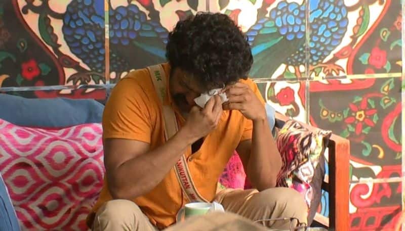 manikuttan breaks down in bigg boss 3 after the exit of dimpal bhal