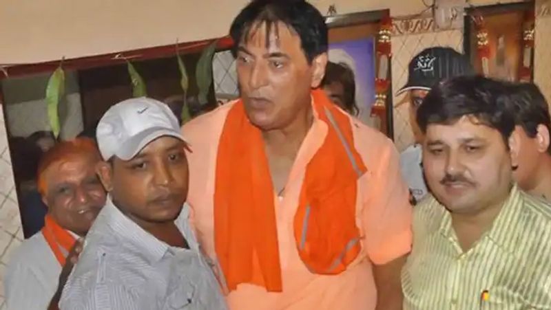 अब लेना पड़ता है छड़ी का सहारा : एक इंटरव्यू में प्रवीण कुमार ने बताया था कि अब उनसे मिलने लोग नहीं आते। वहीं उनकी तबीयत भी ठीक नहीं रहती है और चलने में भी उन्हें छड़ी का सहारा लेना पड़ता है।