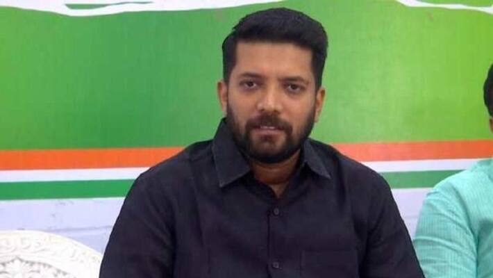 criticism against shafi parambil in youth congress meeting criticism against shafi parambil in youth congress meeting