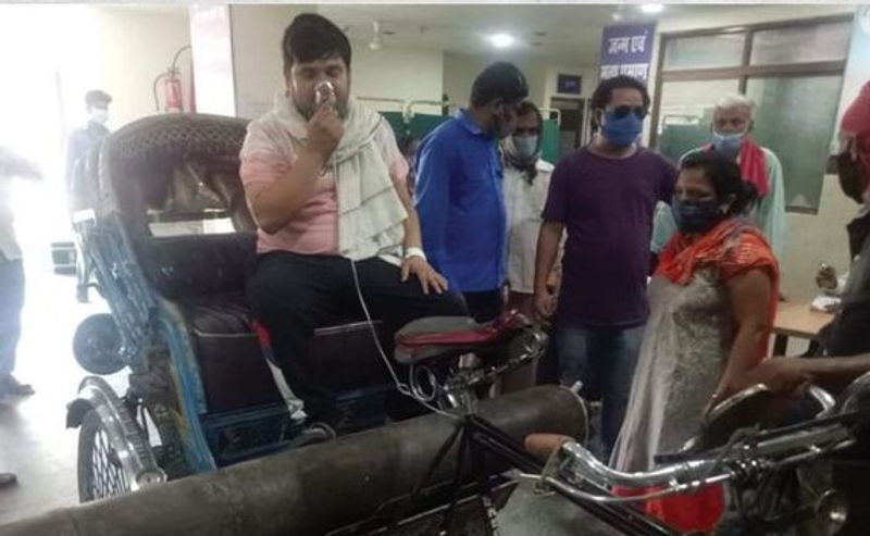 पिछले 24 घंटे में बिहार में 15853 नए मामले सामने आए हैं। अगर बात पटना की करें तो पटना लगातार कोरोना का सेंटर बना हुआ है। यहां पिछले 24 घंटे में 2844 नए मामले सामने आए हैं।