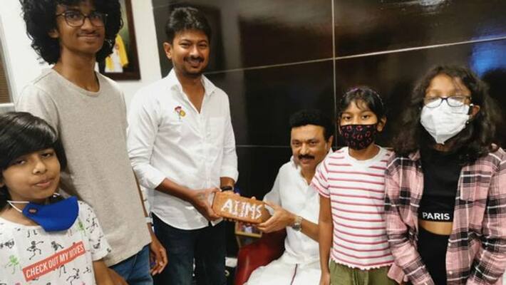 Udayanidhi congratulated MK Stalin Udayanidhi congratulated MK Stalin