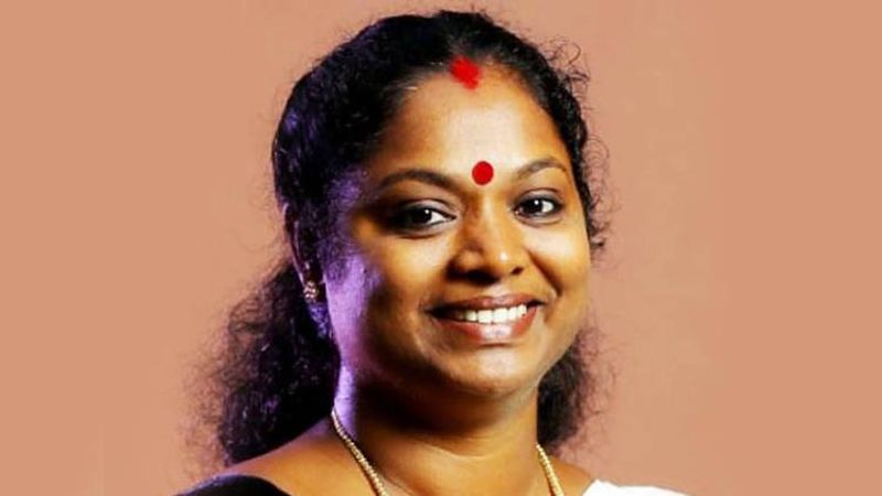 <p><span style="font-size:18px;"><strong>സി കെ ആശ (44), വൈക്കം </strong></span></p>
<p> </p>
<p>വൈക്കത്ത് നിന്ന് സി കെ ആശയുടേത് തുടര്ച്ചയായ രണ്ടാം വിജയമാണ്. എഐവൈഎഫ് സംസ്ഥാന വൈസ് പ്രസിഡന്റ് , സിപിഐ ജില്ലാ കൌൺസില് അംഗം എന്നി നിലകളിലും ആശ പ്രവര്ത്തിക്കുന്നു. മുന് എഐഎസ്എഫ് ജില്ലാ സെക്രട്ടറിയുമായിരുന്നു. പതിനഞ്ചാം നിയമസഭയിലേക്ക് നടന്ന തെരഞ്ഞെടുപ്പില് മൂന്ന് മുന്നണികളും വനിതാ സ്ഥാനാര്ത്ഥികളെ പരീക്ഷിച്ച മണ്ഡലം കൂടിയാണ് വൈക്കം. 71,388 വോട്ടാണ് വൈക്കത്ത് നിന്ന് ആശയ്ക്ക് ലഭിച്ചത്. 2016 ല് ആശയ്ക്ക് 24,584 വോട്ടിന്റെ ലീഡാണ് ലഭിച്ചതെങ്കില് ഇത്തവണ അത് 29,122 ആയി വര്ദ്ധിപ്പിക്കാന് കഴിഞ്ഞു. കഴിഞ്ഞ വര്ഷത്തെ വിജയത്തേക്കാള് 4,536 വോട്ടിന്റെ ഭൂരിപക്ഷം. പ്രധാന എതിരാളിയും കോണ്ഗ്രസ് സ്ഥാനാര്ത്ഥിയുമായ ഡോ.പി ആര് സോന 42,266 വോട്ട് നേടി. ബിജെഡിഎസ് സ്ഥാനാര്ത്ഥി അജിതാ ബാബു 11,953 വോട്ട് നേടി. </p>
<p> </p>
<p> </p>