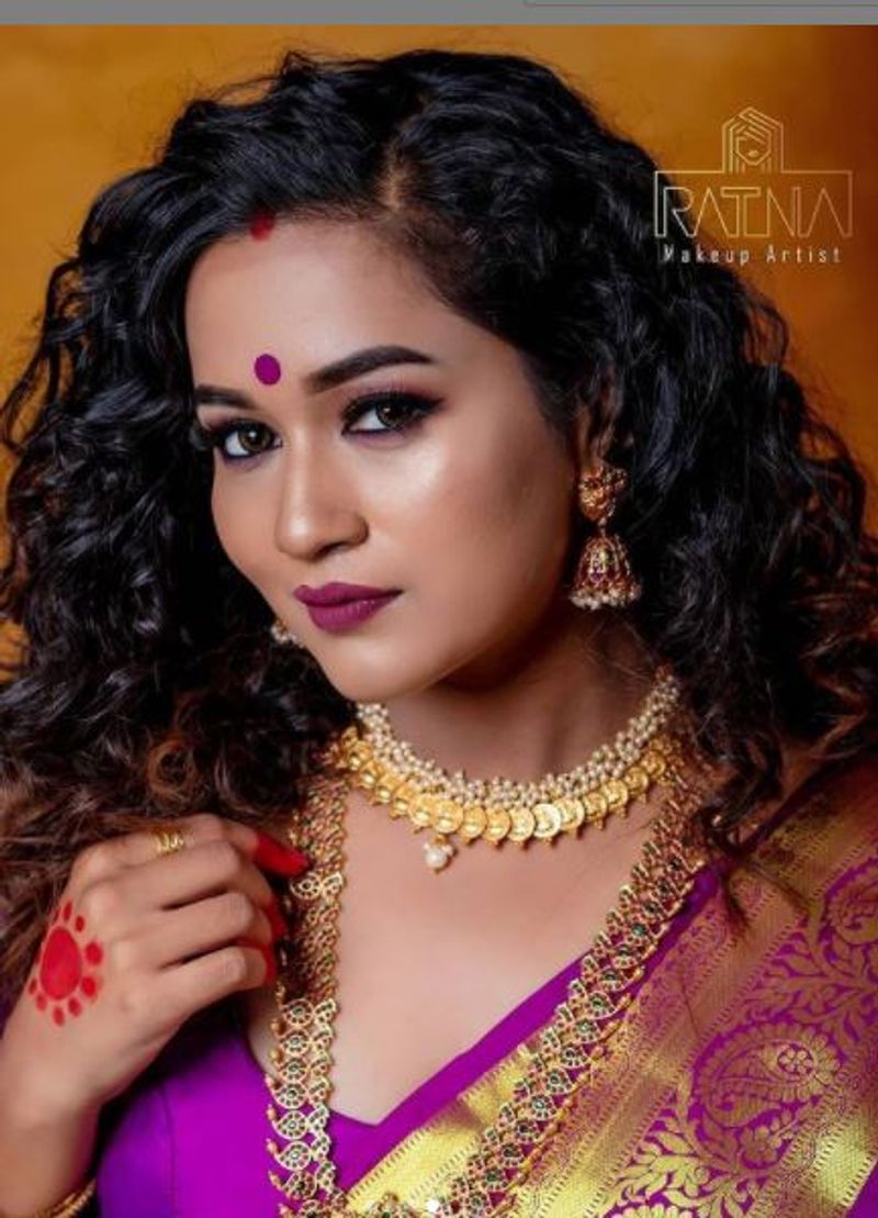 <p>இதுவரை பார்த்திடாத வித்தியாசமான கெட்டப்பில் கலக்கும் பாண்டியன் ஸ்டோர் புதிய முல்லை </p>