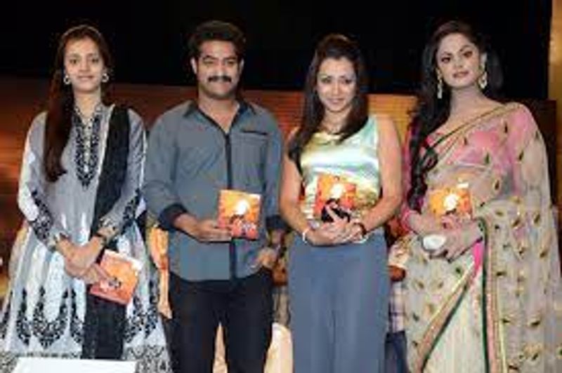 `దమ్ము` ఆడియో ఈవెంట్లో ఎన్టీఆర్తో ..