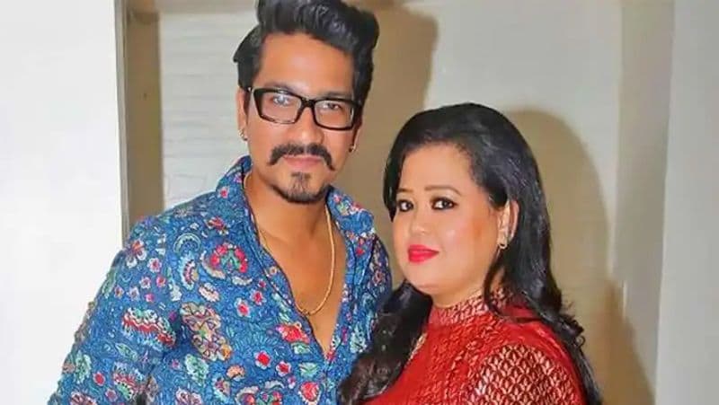 <p>भारती ने आगे कहा था- इतनी टेंशन में बच्चा प्लान नहीं करना चाहती। मैं चाहती हूं कि मेरा बच्चा हेल्दी एन्वायर्नमेंट में पले-बढ़े। फिलहाल तो एक बार प्रेग्नेंट हो जाने के बाद हॉस्पिटल जाना भी रिस्की है। हम एक साल और इंतजार करेंगे। </p>